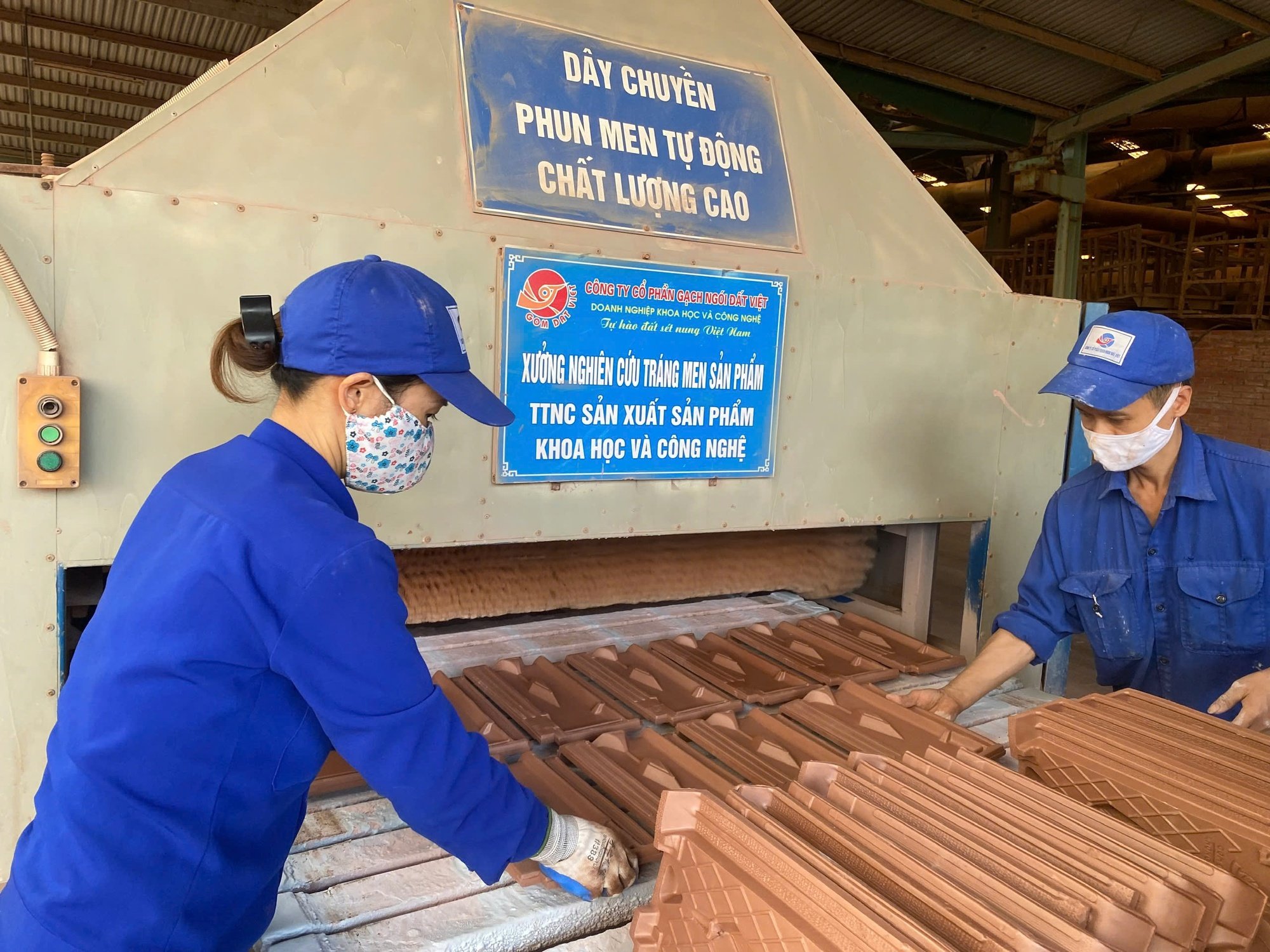 Chính phủ yêu cầu tăng tốc hoàn thành các nhiệm vụ khoa học, công nghệ, đổi mới sáng tạo và chuyển đổi số năm 2025- Ảnh 1.