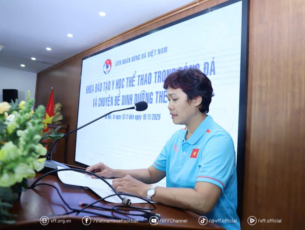 ពិធីបិទវគ្គបំប៉នសុខភាពកីឡាបាល់ទាត់ និងសិក្ខាសាលាអាហារូបត្ថម្ភកីឡា - រូបថត ៣