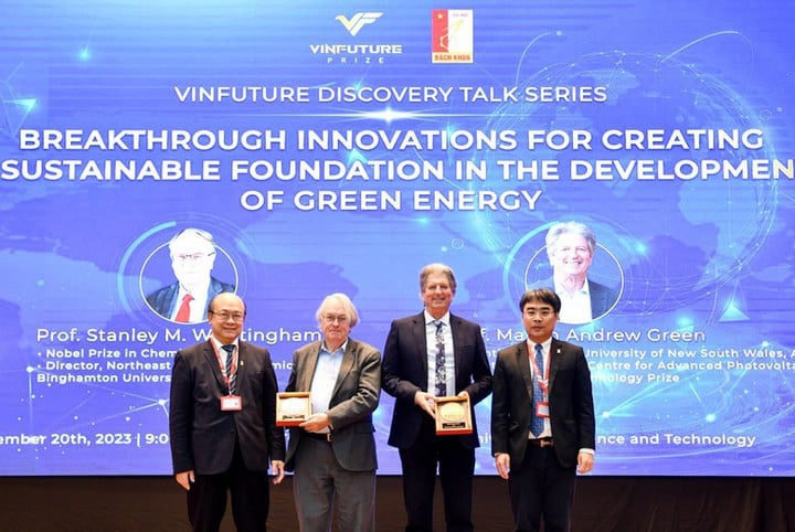 VinFuture seizoen 5: Schaalvergroting en kennisverspreiding aan 10 grote universiteiten in het hele land - Foto 1. VinFuture mùa 5: Mở rộng quy mô, lan tỏa tri thức tại 10 đại học lớn trên toàn quốc- Ảnh 1.