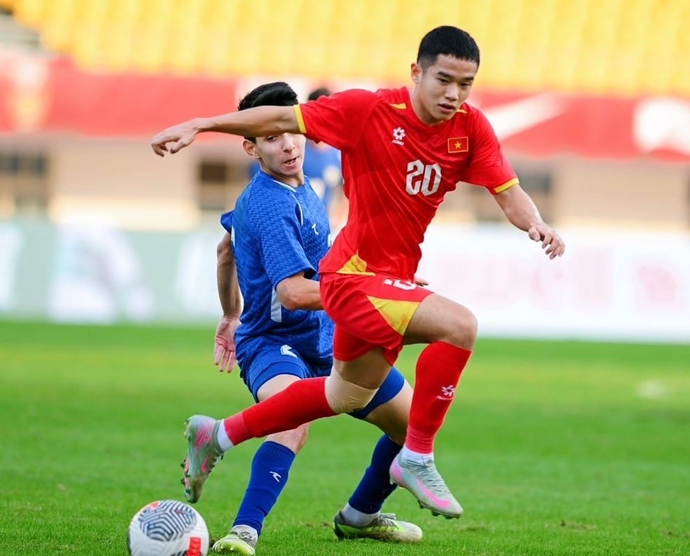 U.23 Việt Nam cần chỉnh lại thước ngắm, trợ lý thầy Kim hé lộ cách đánh bại U.23 Hàn Quốc- Ảnh 1.