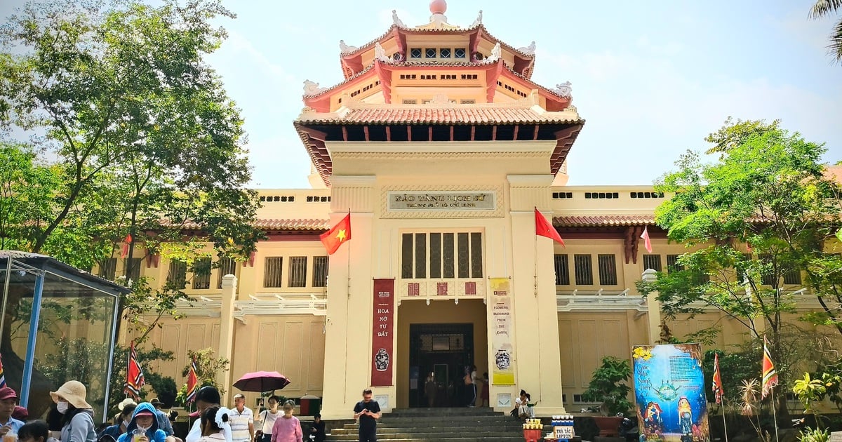 Đưa bảo tàng ra khỏi tủ kính, chạm trái tim người trẻ