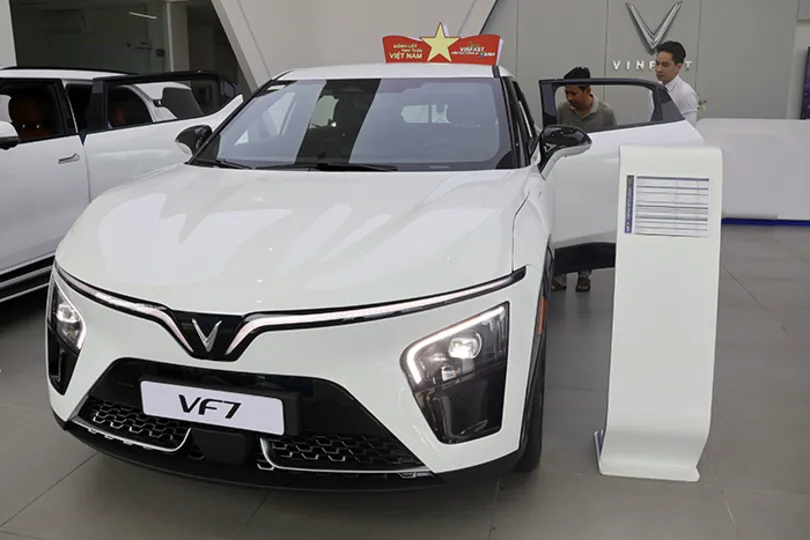 Nhu cầu và sức mua ô tô tăng dịp cuối năm