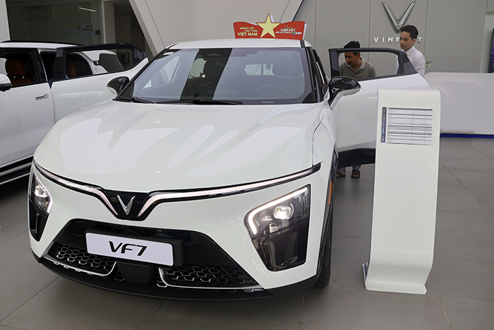 Efterfrågan på bilar och köpkraften ökar i slutet av året.