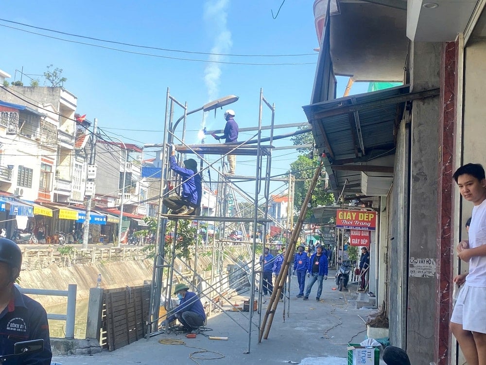 Giải tỏa hơn 70 trường hợp lấn chiếm hành lang kênh An Kim Hải