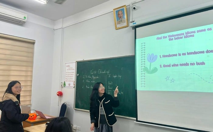 Englischunterricht ist ab der 1. Klasse Pflicht: Wir brauchen einen geeigneten Fahrplan und flexible Lehrmethoden - Foto 2. Dạy tiếng Anh bắt buộc từ lớp 1: Cần lộ trình phù hợp và cách dạy linh hoạt- Ảnh 2.