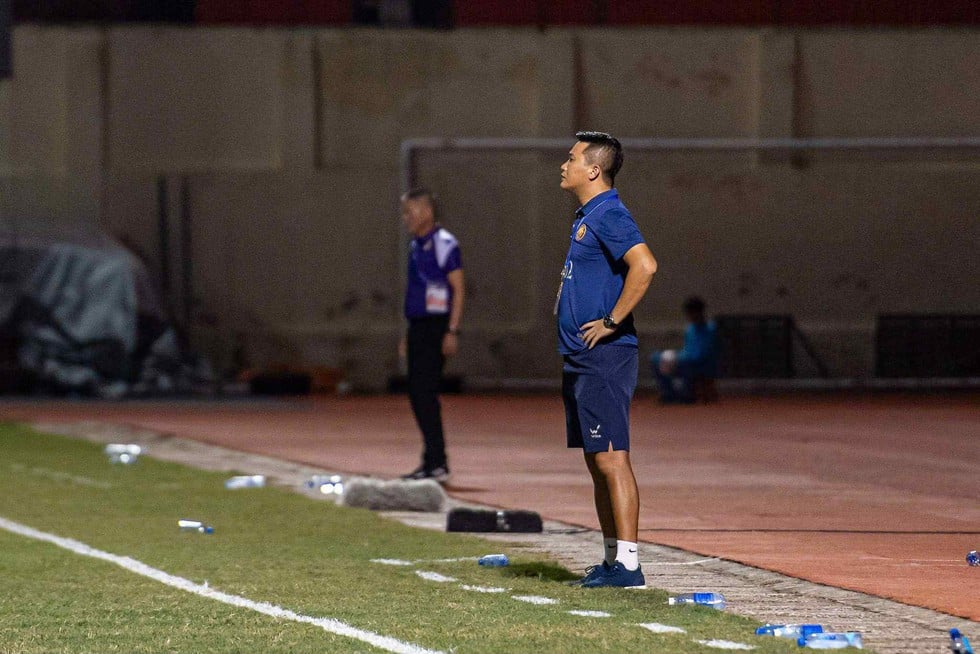 HLV Choi Won-kwon và Thanh Hóa chấm dứt hợp đồng vì tài chính: Mai Xuân Hợp lên thay

- Ảnh 2.