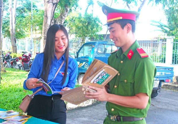 Tác phẩm văn học góp phần nuôi dưỡng lòng yêu nước, tinh thần dân tộc cho người trẻ.
