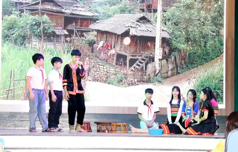 “변화의 리더” 클럽은 성평등을 위해 노력합니다