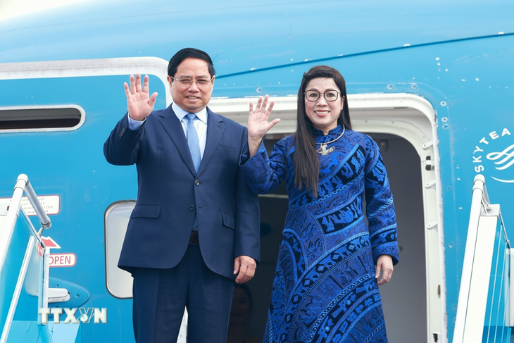 Thủ tướng Phạm Minh Chính và Phu nhân khởi hành chuyến công tác tại 3 nước - Ảnh 1.