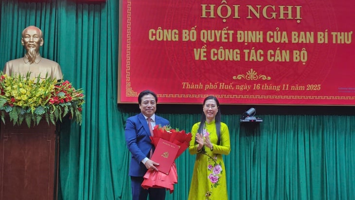 Ông Nguyễn Khắc Toàn giữ chức Phó bí thư Thành ủy Huế - Ảnh 2.