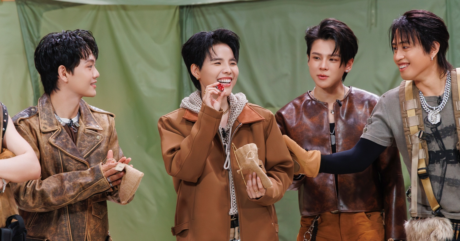 Vũ Cát Tường là đội trưởng duy nhất ‘trắng tay’, Negav dẫn đầu ‘Anh trai say hi’