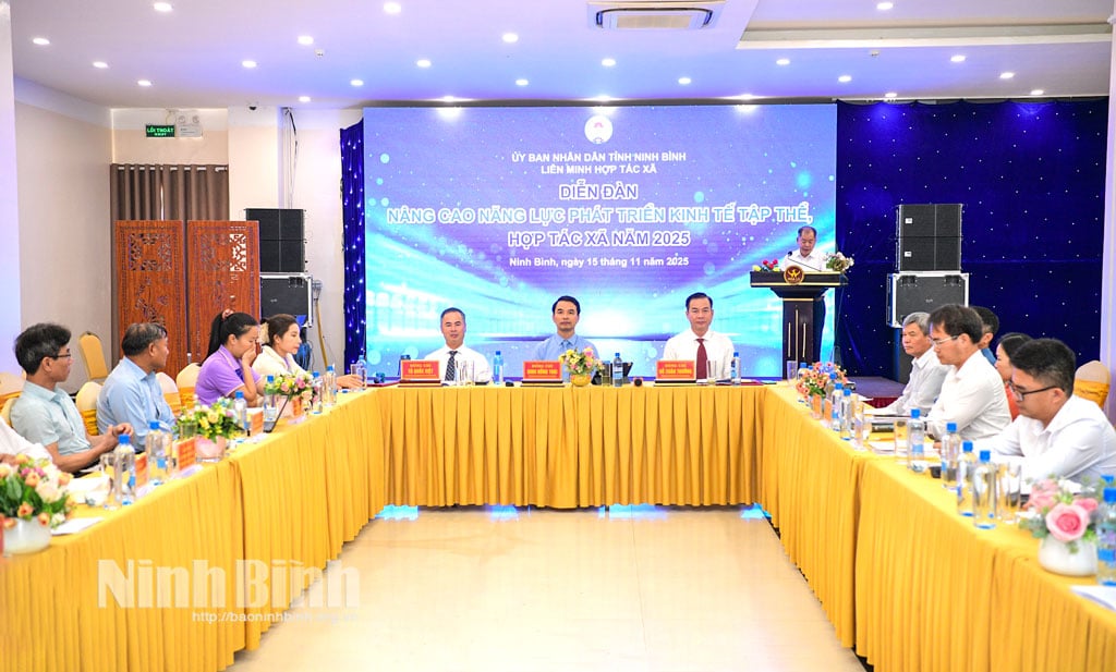 Foruma katılan delegeler.