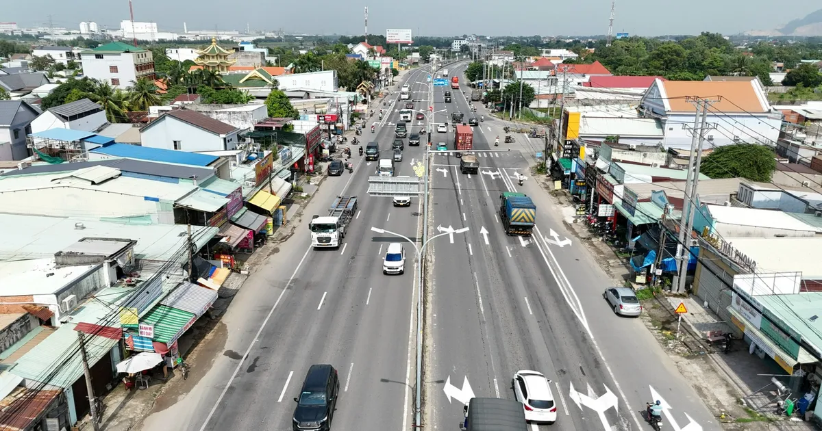 Phân làn giao thông mới trên quốc lộ 51, tài xế lúng túng