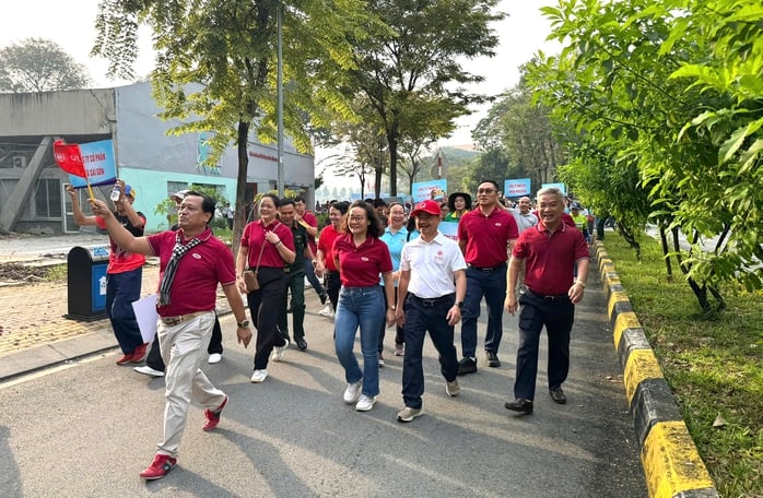 Tổng Công ty Công nghiệp Sài Gòn đi bộ đồng hành vì an sinh xã hội - Ảnh 4.