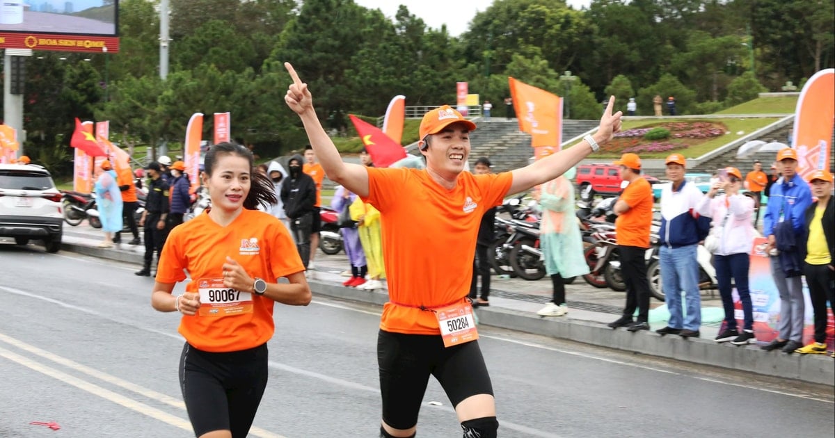 Những khoảnh khắc đẹp tại Giải Marathon Liên Minh Group 2025