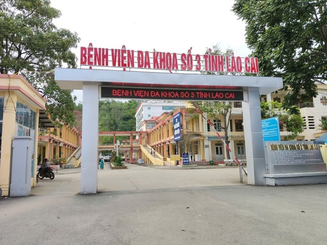 Všeobecná nemocnice Lao Cai č. 3 efektivně udržuje model zeleného, čistého a krásného zdravotnického zařízení a překračuje standardy v nakládání s lékařským odpadem - Foto 1. BVĐK số 3 Lào Cai duy trì hiệu quả mô hình Cơ sở y tế xanh – sạch – đẹp, vượt chuẩn về quản lý chất thải y tế- Ảnh 1.