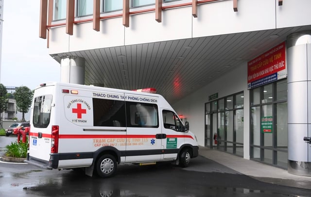Perubahan cuaca, 1 hari RSUD mencatat 4 kasus infark miokard akut - Foto 2. Thay đổi thời tiết, 1 ngày Bệnh viện khu vực ghi nhận 4 ca nhồi máu cơ tim cấp - Ảnh 2.