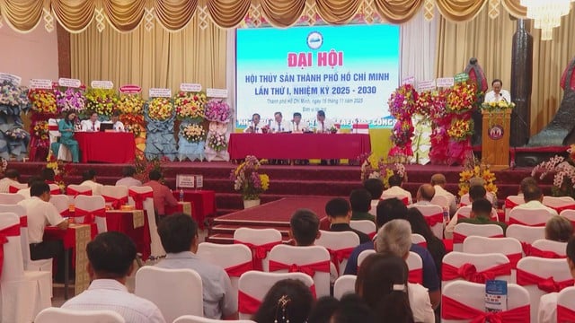 Ho Či Minovo Město oficiálně zahájilo 1. kongres akvakultury, rozvojová orientace 2025-2030 - Foto 1. TP. Hồ Chí Minh chính thức khai mạc Đại hội Thủy sản lần thứ I, định hướng phát triển 2025-2030- Ảnh 1.