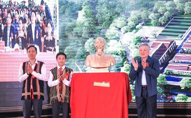 - Bilde 4. - Ảnh 4.