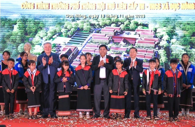 - Bilde 5. - Ảnh 5.