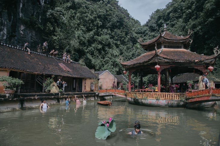 Soobin's 'Nobody Under Eyes' is ook een eerbetoon aan cultuur, waarom zou je het vergelijken met 'Northern Bling'? - Foto 3. Soobin - Ảnh 3.