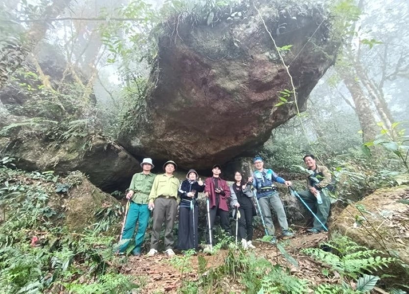 a3Utforska nästan 2 km skogsväg.jpg