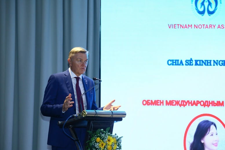 Versterking van de samenwerking tussen Vietnam en de Russische Federatie op het gebied van notariële akten - Foto 3. Tăng cường hợp tác Việt Nam-Liên bang Nga trong lĩnh vực công chứng- Ảnh 3.
