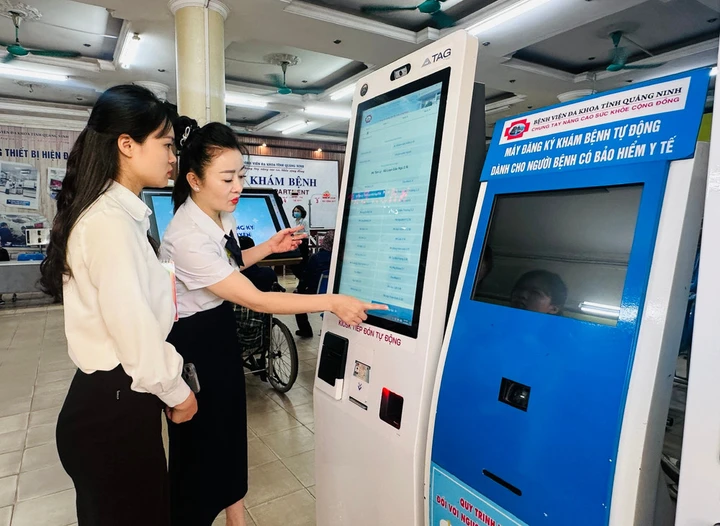 Người dân được hưởng lợi từ kết nối chia sẻ dữ liệu của ngành Y tế- Ảnh 1.