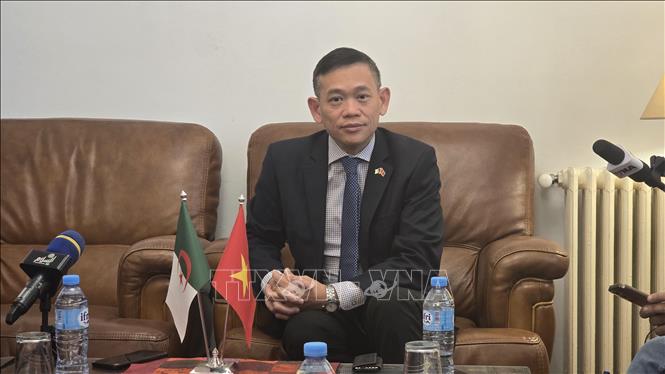 ຄຳບັນຍາຍຮູບ