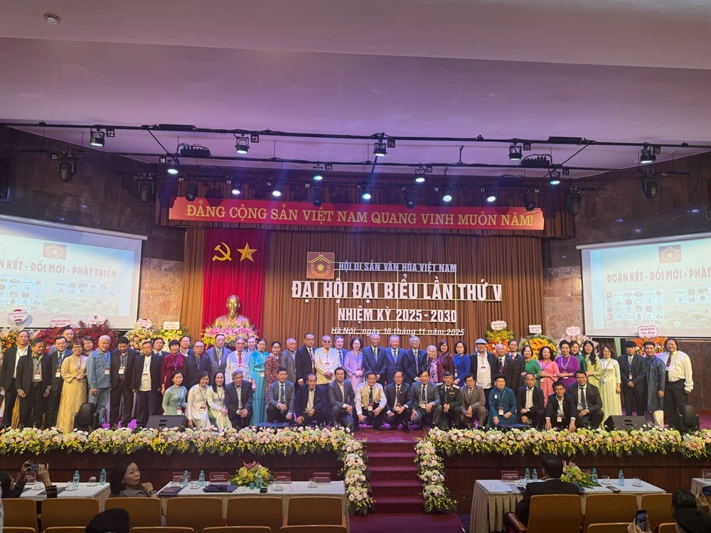 សាស្ត្រាចារ្យរង លោកបណ្ឌិត Do Van Tru ជាប់ឆ្នោតជាប្រធានសមាគមបេតិកភណ្ឌវប្បធម៌វៀតណាមអាណត្តិ 2025-2030 - រូបថត 3