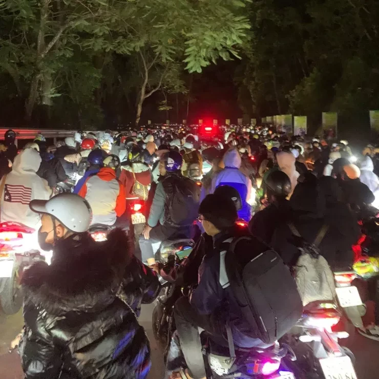 ازدحام مروري عند بوابة التذاكر في منتزه با في الوطني.