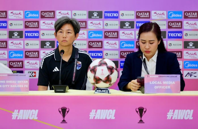 HLV Lion City Sailors thông báo học trò đã tỉnh táo - Ảnh 1.