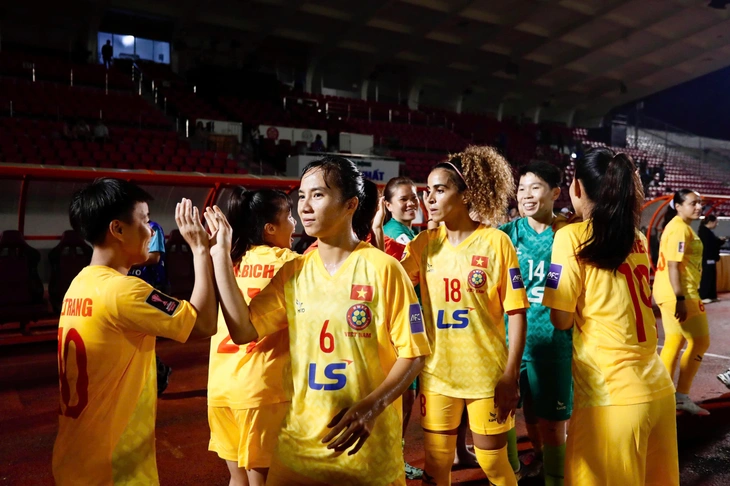 CLB nữ TP.HCM vào tứ kết AFC Champions League nữ - Ảnh 1.