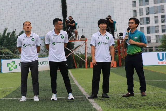 Công Phượng, Xuân Trường, Minh Vương lan tỏa cảm xúc mạnh mẽ ở giải sinh viên UEH - Ảnh 3.