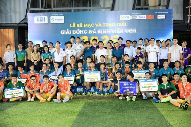Công Phượng, Xuân Trường, Minh Vương lan tỏa cảm xúc mạnh mẽ ở giải sinh viên UEH - Ảnh 7.