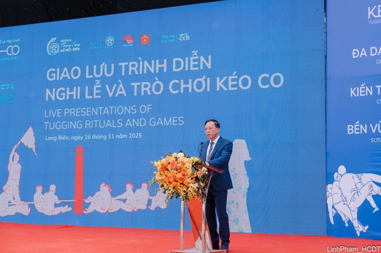 Wymiana i wykonywanie rytuałów i gier przeciągania liny – reprezentatywne niematerialne dziedzictwo kulturowe ludzkości – zdjęcie 10. Giao lưu trình diễn Nghi lễ và trò chơi Kéo co - Di sản văn hóa phi vật thể đại diện của nhân loại- Ảnh 10.