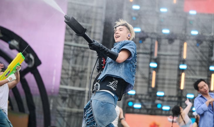 Waterbomb - Ảnh 2.