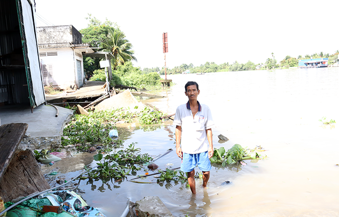 Oro för jordskred i områden längs Hau-floden