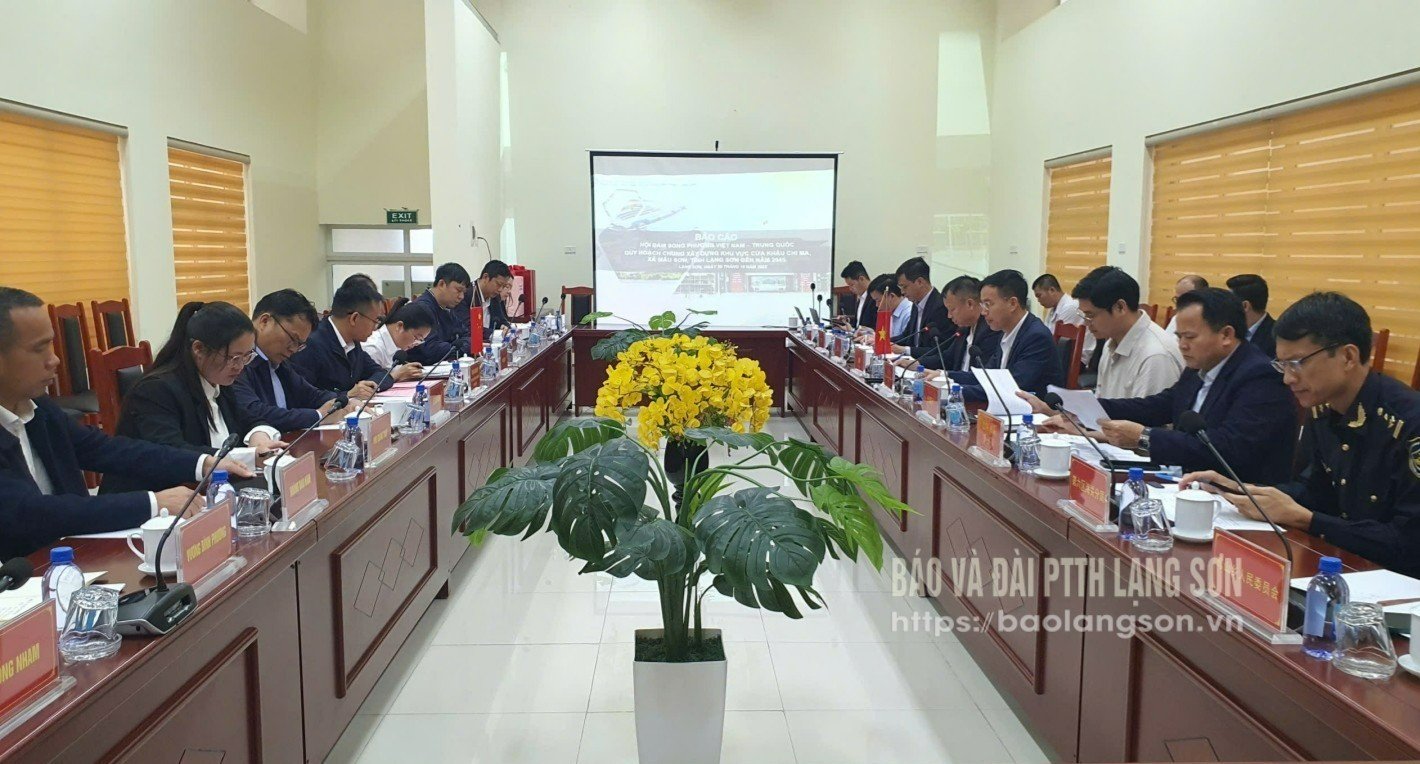 Dong Dang-Lang Sons ekonomiska zonförvaltningsstyrelse har hållit samtal med folkregeringsdelegationen i Ninh Minh-distriktet, Guangxi, Kina (oktober 2025)