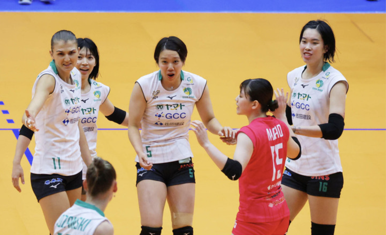 Thanh Thúy ghi dấu ấn giúp đội bóng chuyền Nhật Bản thắng liên tiếp