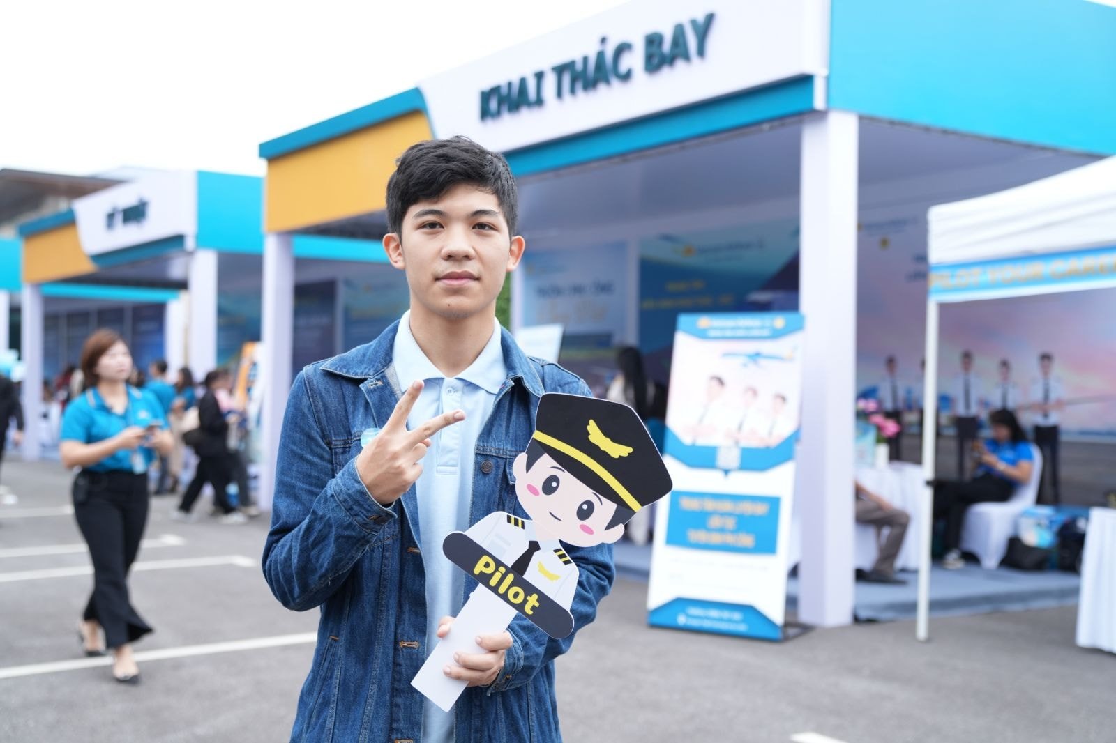 រូបថត ៦ (២)