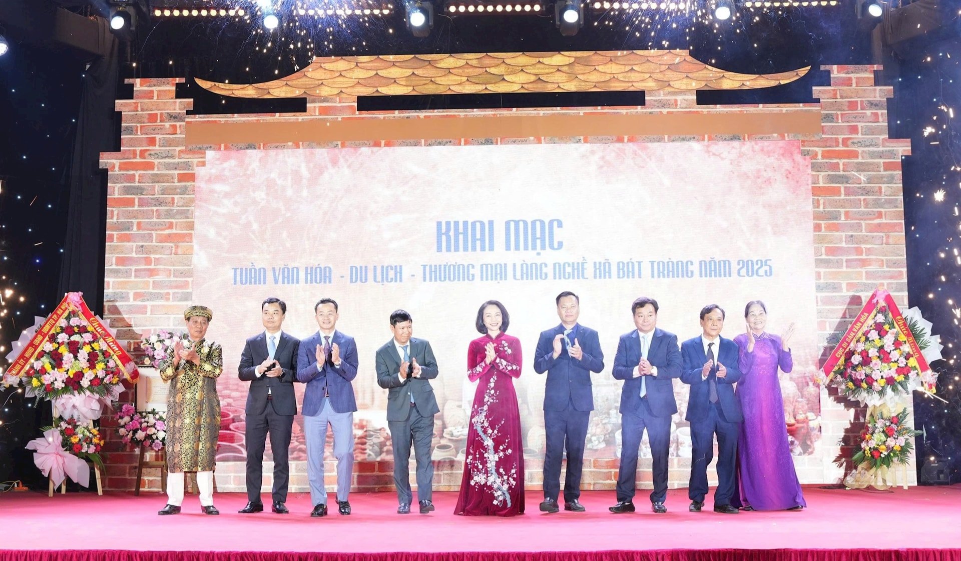 Công bố quyết định 