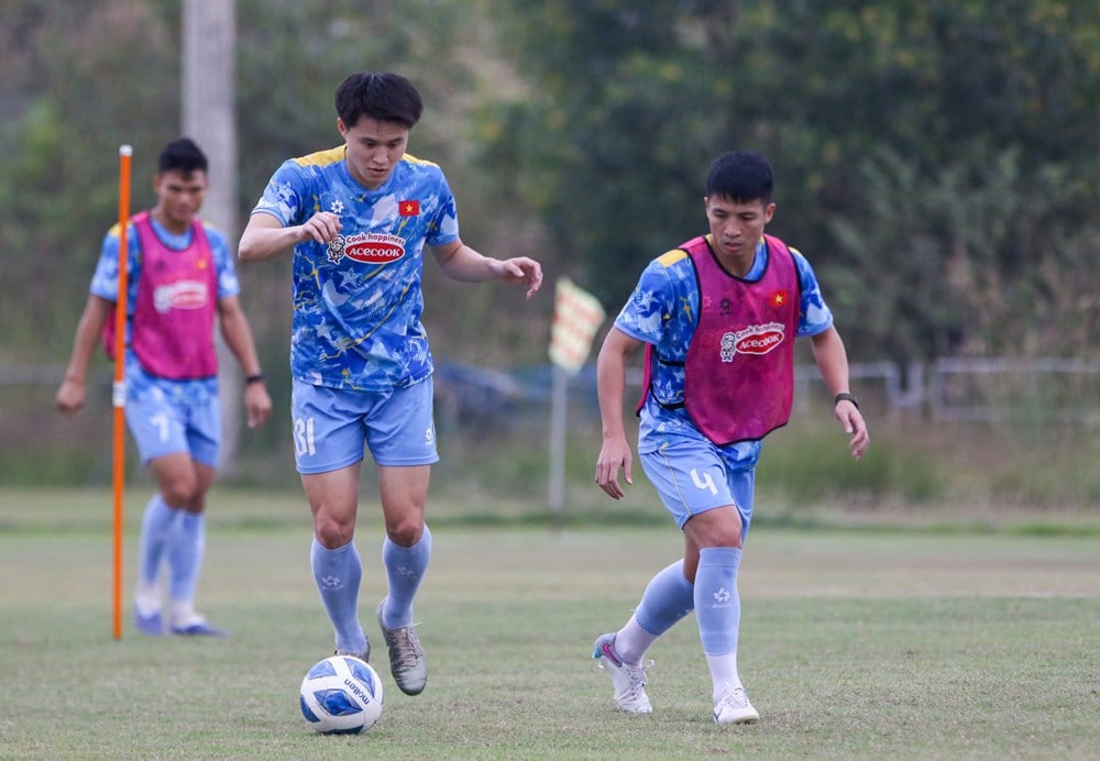 Seleção vietnamita se prepara ativamente para o jogo fora de casa contra o Laos - foto 3