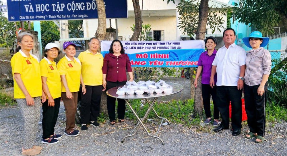 វិធីច្នៃប្រឌិត និងគំរូល្អក្នុងការងារផ្នែកខាងមុខនៅកម្រិតមូលដ្ឋាន