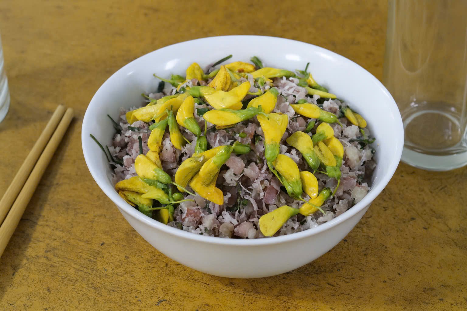 5 món ngon từ bông điên điển - quà tặng mùa nước nổi