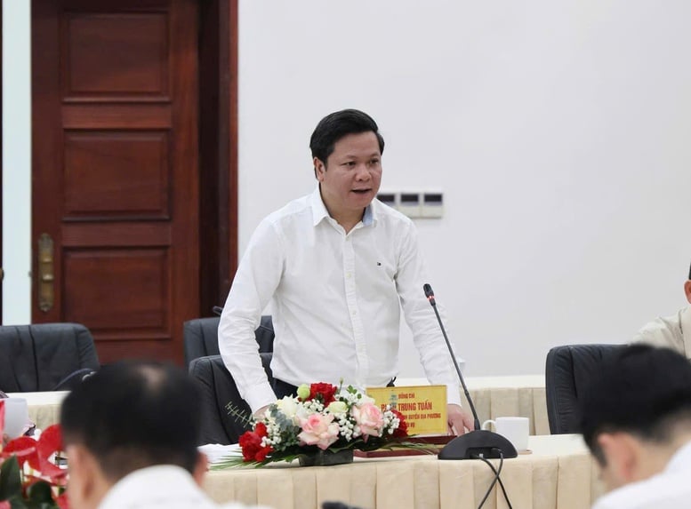 ក្រសួងមហាផ្ទៃបដិសេធព័ត៌មានអំពីការបន្តការច្របាច់បញ្ចូលខេត្តក្រុងចំនួន ១៦ - រូបថត ១. Bộ Nội vụ bác thông tin tiếp tục sáp nhập còn 16 tỉnh, thành phố- Ảnh 1.