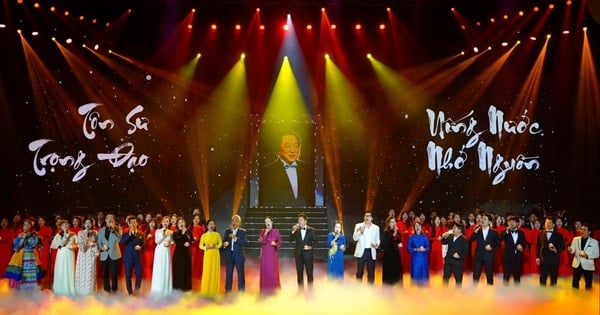 Xúc động khi cố NSND Trung Kiên “hòa giọng” cùng các học trò trong “Lời ca còn mãi”