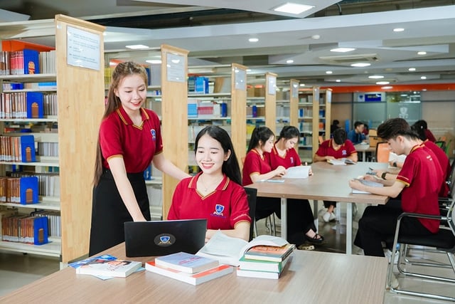 Digital transformasjon av utdanning ved universiteter: Vitenskapelige og teknologiske gjennombrudd ved NTTU - Foto 4. Chuyển đổi số giáo dục trong đại học: Đột phá khoa học công nghệ tại NTTU - Ảnh 4.