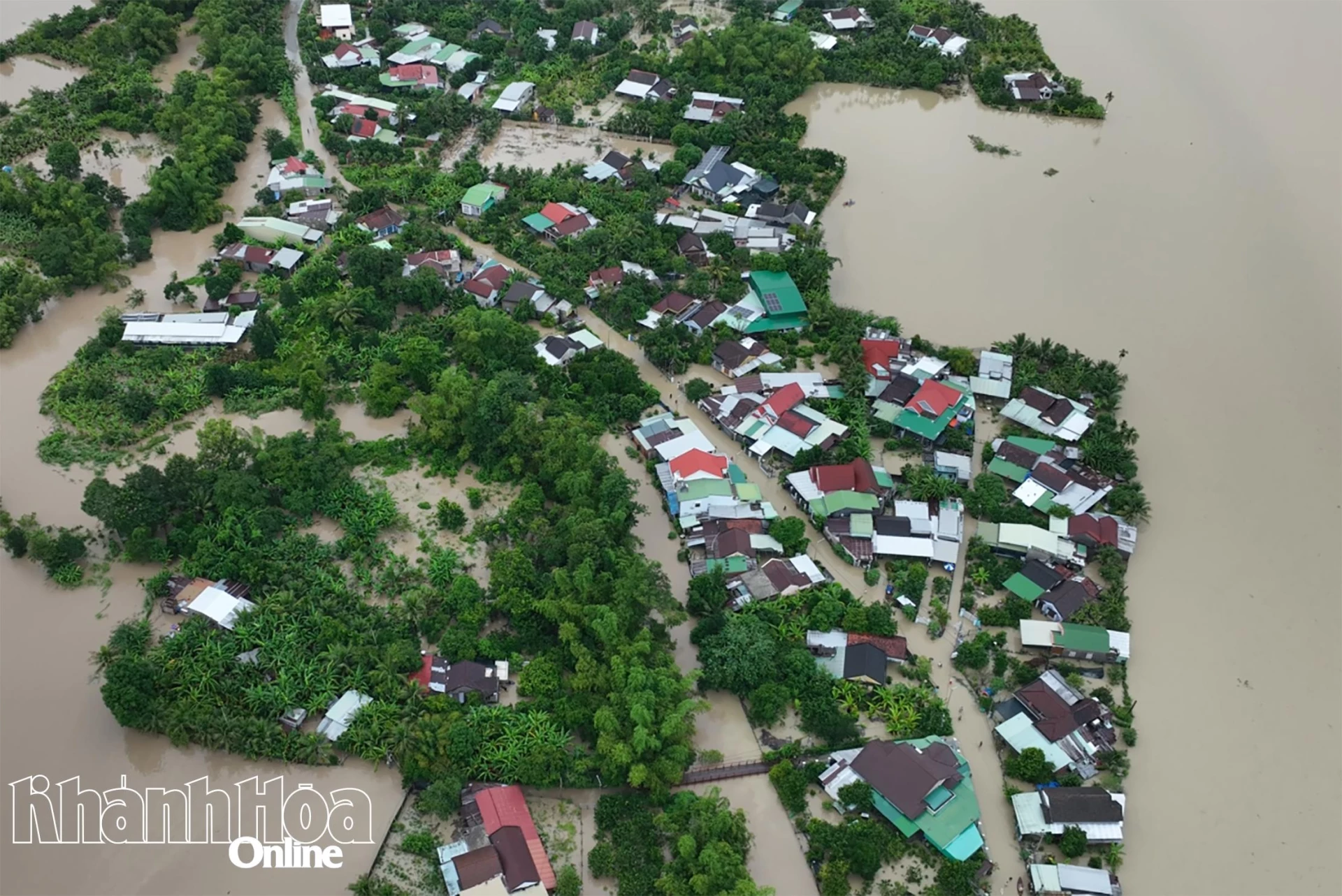 តំបន់ភូមិ Binh Loc (ឃុំ Suoi Hiep) ត្រូវបានជន់លិចយ៉ាងខ្លាំង។