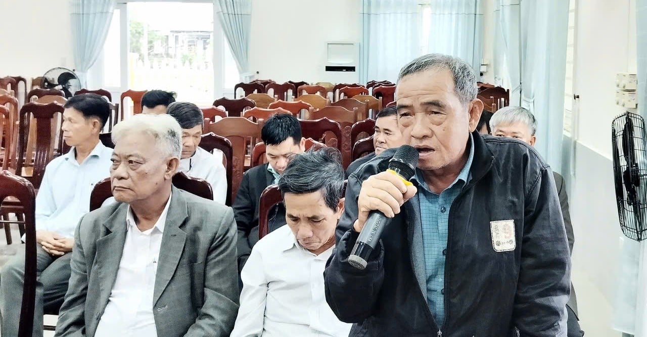 HĐND thành phố Huế lắng nghe ý kiến cử tri tại phường Phong Phú